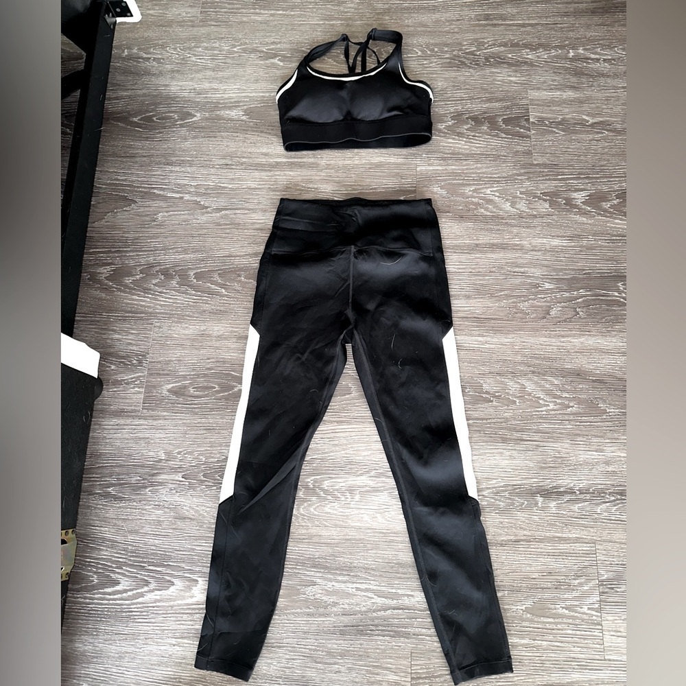 Zyia leggings with matching bra